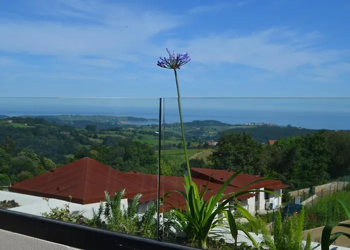 Mirador Playa De Oyambre-Vista Al Mar Y Jardin