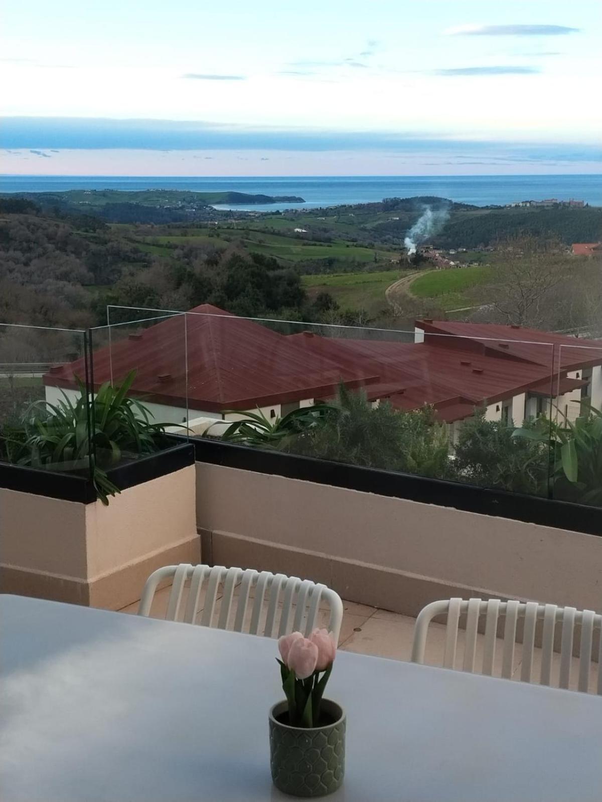 Mirador Playa De Oyambre-vista Al Mar Y Jardin